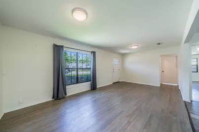 11528 Sinclair Avenue, Dallas, TX 75218 - Photo 3