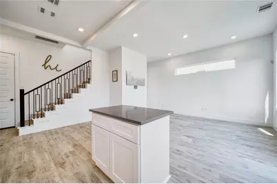 8107 Calhoun Road, Houston, TX 77033 - Photo 5