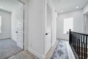 8107 Calhoun Rd, Houston, TX 77033 - Photo 17