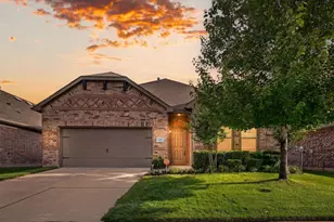2429 Flowing Springs Dr, Fort Worth, TX 76177 - Photo 1