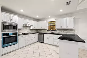 2117 Rolling Oak Ln, Garland, TX 75044 - Photo 9