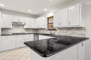 2117 Rolling Oak Ln, Garland, TX 75044 - Photo 11