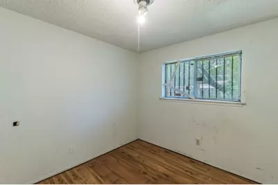 10431 Kinslow Drive, Dallas, TX 75217 - Photo 19