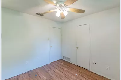 10431 Kinslow Drive, Dallas, TX 75217 - Photo 15
