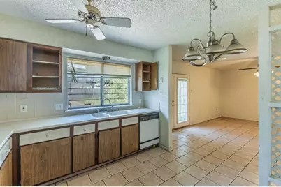10431 Kinslow Drive, Dallas, TX 75217 - Photo 7