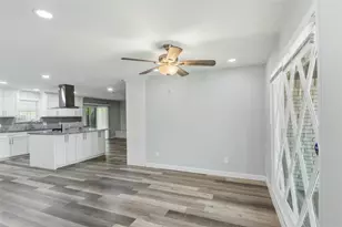 1508 Grantland Cir, Fort Worth, TX 76112 - Photo 5