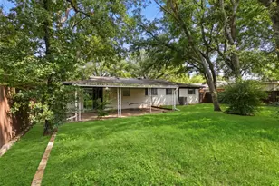 1508 Grantland Cir, Fort Worth, TX 76112 - Photo 25