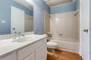 8600 Coppertowne Ln, Dallas, TX 75243 - Photo 15