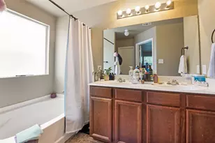 727 Lentisco Dr, Lancaster, TX 75146 - Photo 15