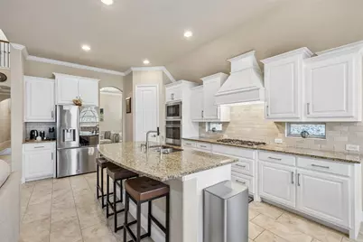804 Duckett Drive, Euless, TX 76039 - Photo 7
