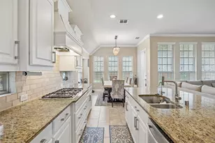 804 Duckett Dr, Euless, TX 76039 - Photo 9