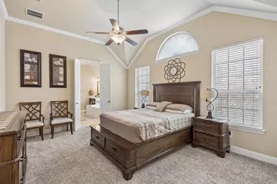 804 Duckett Drive, Euless, TX 76039 - Photo 11
