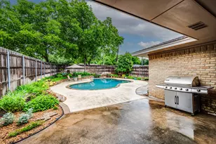 947 Rock Canyon Dr, Duncanville, TX 75137 - Photo 3