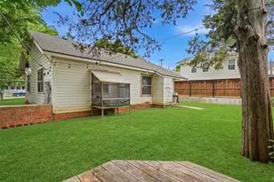 208 W Couts St, Weatherford, TX 76086 - Photo 25
