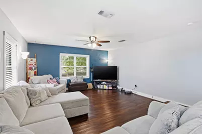 208 W Couts Street, Weatherford, TX 76086 - Photo 11