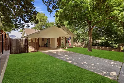 208 W Couts Street, Weatherford, TX 76086 - Photo 3