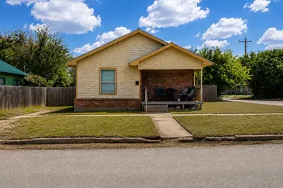 309 W 10th Street, Cisco, TX 76437 - Photo 1