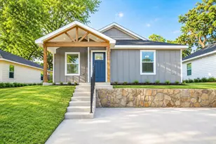 422 E Shepherd St, Denison, TX 75021 - Photo 1