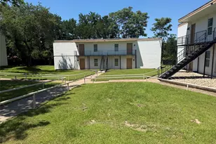 312 W Rentz, Weatherford, TX 76086 - Photo 3