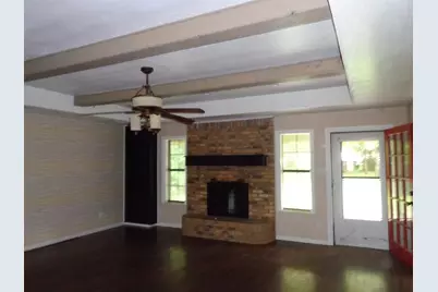 402 S 4th Street, Grandview, TX 76050 - Photo 3