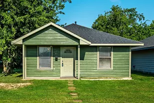 501 15th St, Honey Grove, TX 75446 - Photo 1