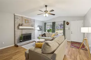 1021 E Peters Colony Rd, Carrollton, TX 75007 - Photo 3