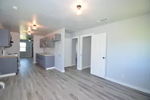 505 15th St, Honey Grove, TX 75446 - Photo 9