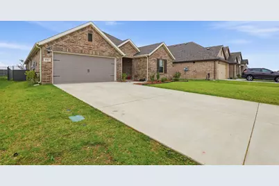 3313 Redbud Flower Trail, Prairie Ridge, TX 76084 - Photo 3