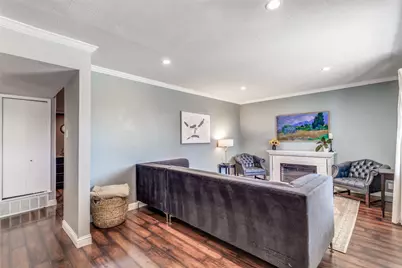 2819 Hollandale Lane, Farmers Branch, TX 75234 - Photo 5