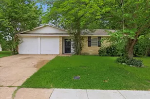 909 Bennett St, Cedar Hill, TX 75104 - Photo 1