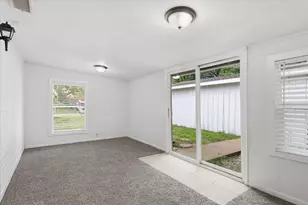 909 Bennett St, Cedar Hill, TX 75104 - Photo 33