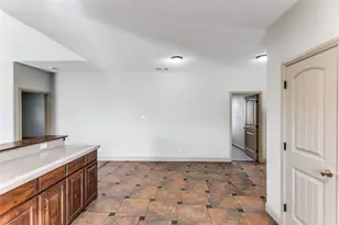 1732 Lawther Dr, River Oaks, TX 76114 - Photo 15