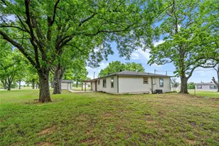 341 Reast Rd, Whitesboro, TX 76273 - Photo 29