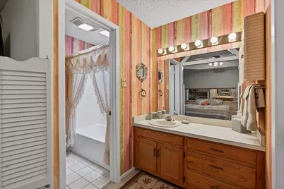 10118 Lakeview Street, Mabank, TX 75156 - Photo 13