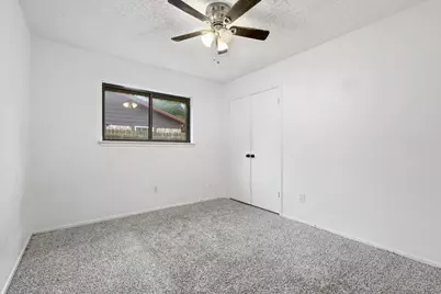 3914 Willowood Lane, Grand Prairie, TX 75052 - Photo 31