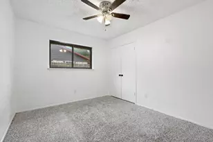 3914 Willowood Ln, Grand Prairie, TX 75052 - Photo 31
