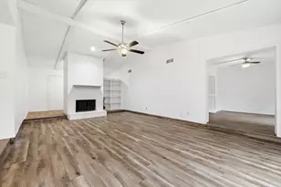 3914 Willowood Ln, Grand Prairie, TX 75052 - Photo 13