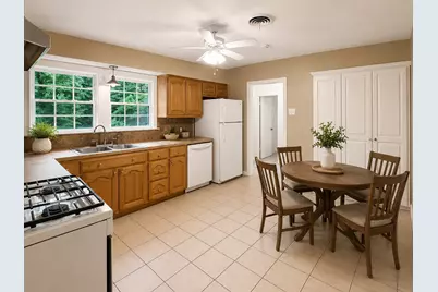 2708 Hunter Street, Fort Worth, TX 76112 - Photo 3