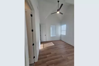 2139 Mail Avenue #101, Dallas, TX 75235 - Photo 17