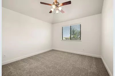 216 Village Creek Drive, McKinney, TX 75071 - Photo 33