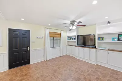 1214 Baylor Avenue #110, Waco, TX 76706 - Photo 9
