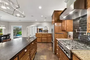 9206 Club Glen Dr, Dallas, TX 75243 - Photo 15