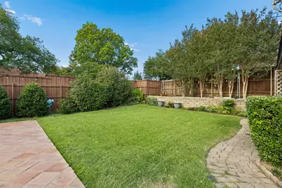101 E Northgate Drive, Irving, TX 75062 - Photo 27