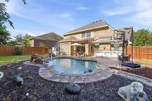2018 Spring Creek Dr, Midlothian, TX 76065 - Photo 35