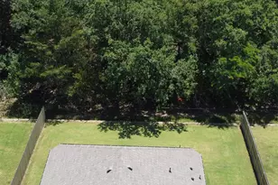 125 Rosehaven Dr, Greenville, TX 75402 - Photo 5