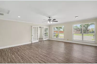 2701 Whitehurst Drive, Fort Worth, TX 76133 - Photo 7