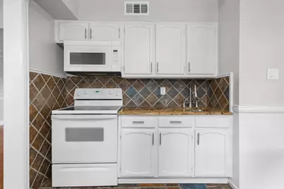 1917 E Collins Boulevard, Richardson, TX 75081 - Photo 17