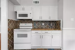 1917 E Collins Blvd, Richardson, TX 75081 - Photo 17