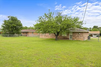 514 N Avenue W, Clifton, TX 76634 - Photo 19