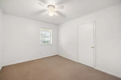 514 N Avenue W, Clifton, TX 76634 - Photo 9